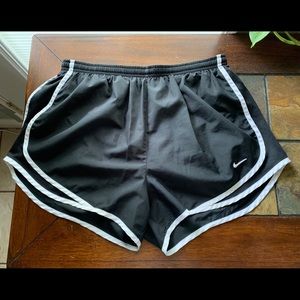 Nike Tempo Shorts Size Large
